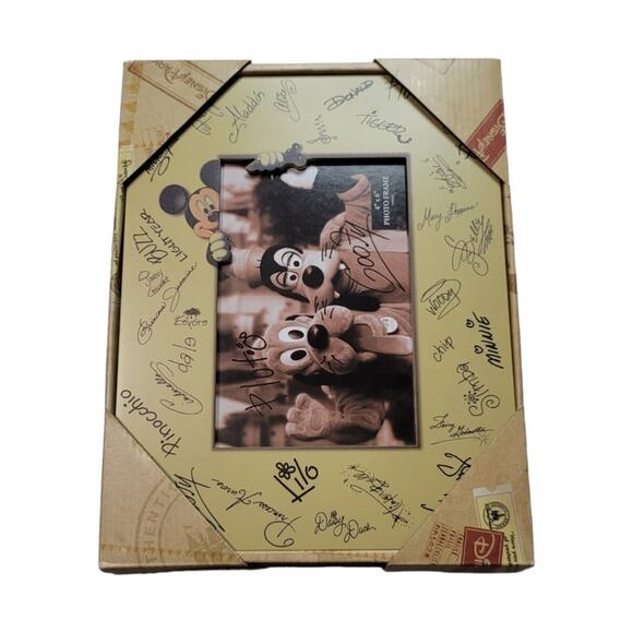 Disney Park Mickey and Friends Photo Frame with Characters Autographs 4"X6" - Picture 4 of 7